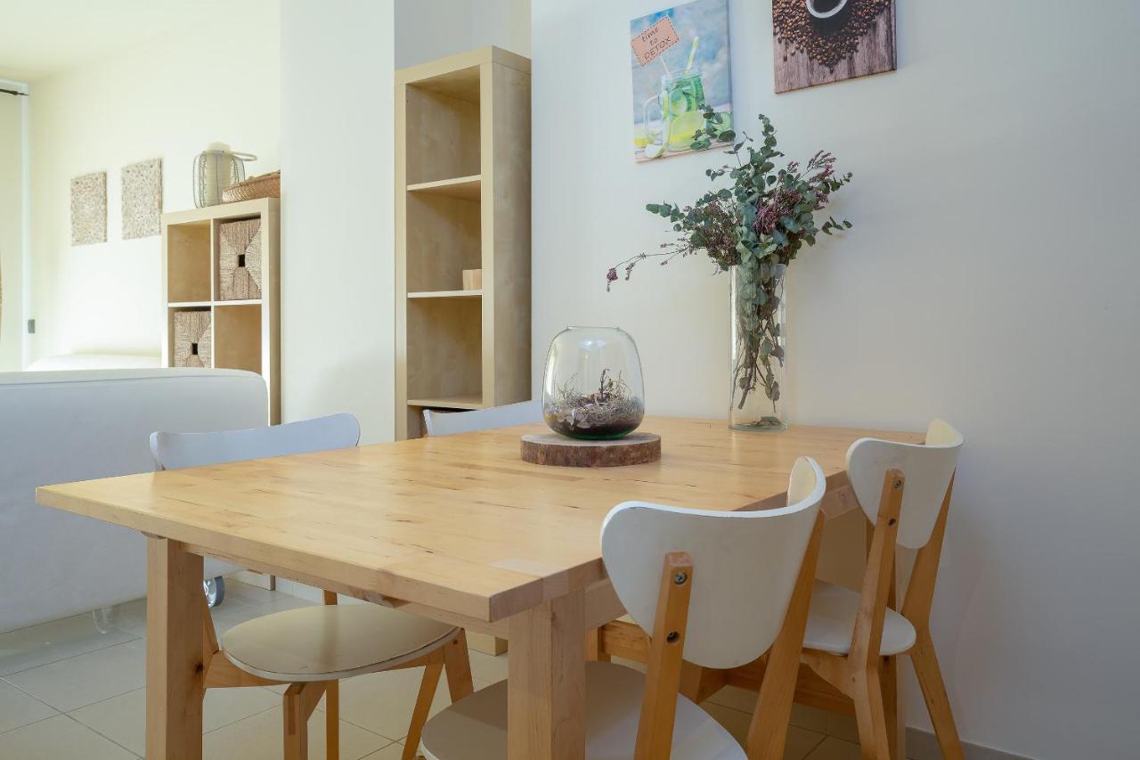 V010 - Milenium - Roses Apartman Kültér fotó