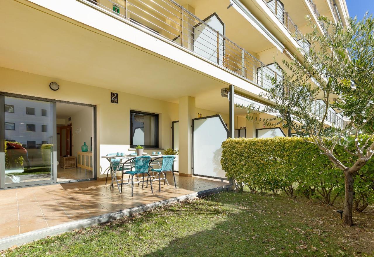 V010 - Milenium - Roses Apartman Kültér fotó