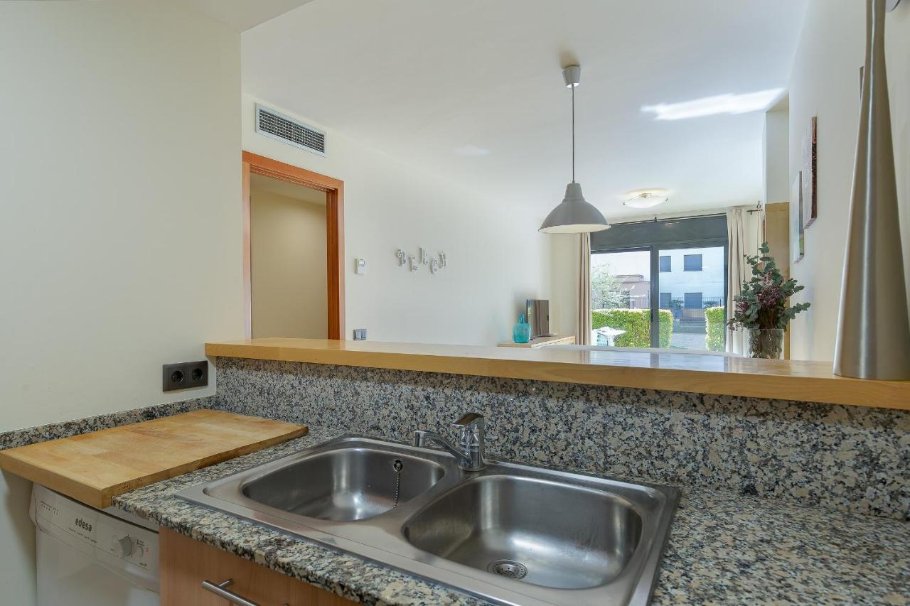 V010 - Milenium - Roses Apartman Kültér fotó